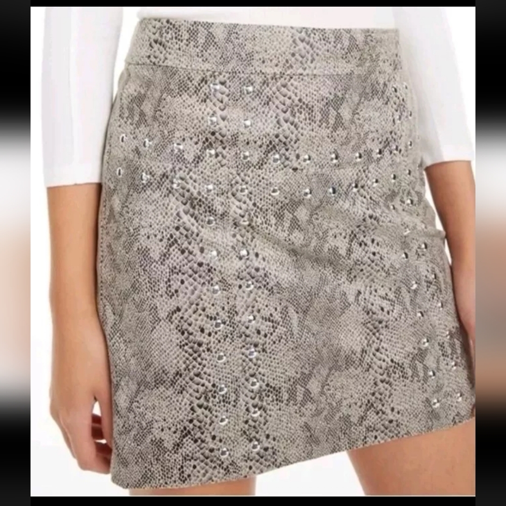Bar III studed faux suede gray snake-skin print mini skirt size medium